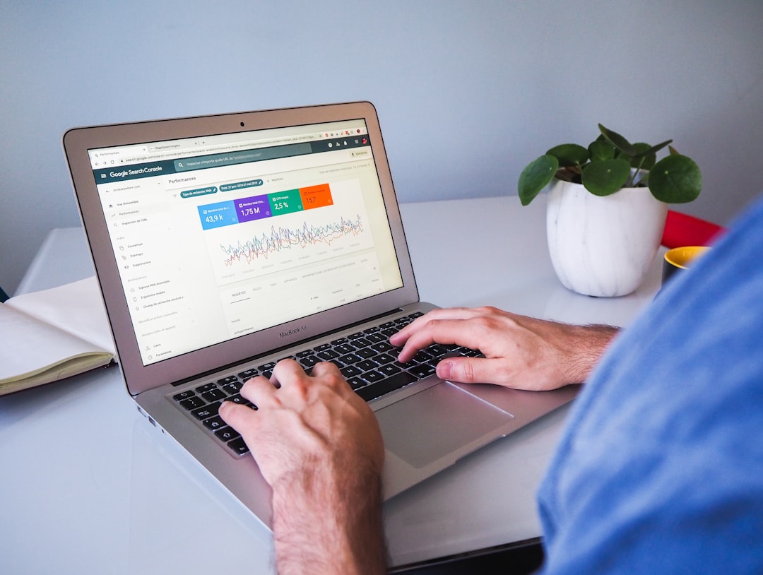 Optimisation SEO pour visibilité et conversion en ligne.